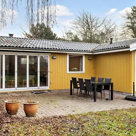 Holiday home Ll265-tranekaer-blaklokkevej-16 Stoense